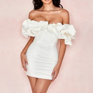 vestido bustier fruncido negro elegante para mujer, ideal para eventos y noches especiales