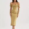 Vestido corset verde esmeralda con escote palabra de honor – elegante, ajustado y sofisticado