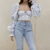 Top bustier floral para mujer, romántico y ajustado, ideal para primavera o looks casuales femeninos